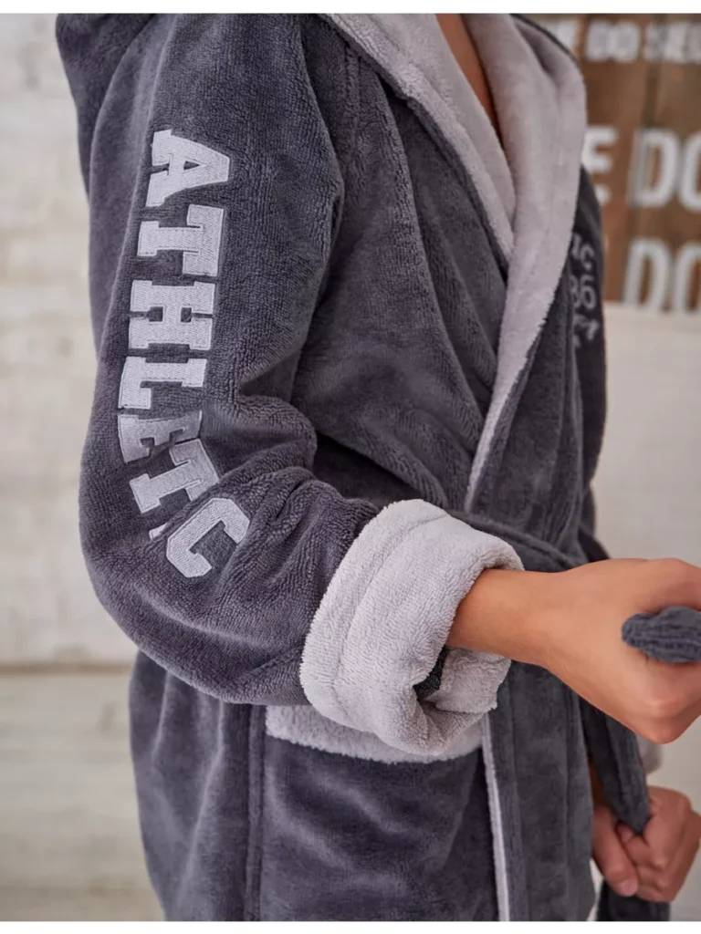 Подростковый халат с капюшоном Athletic Junior категории «Премиум Турция» с именной вышивкой (Серый)